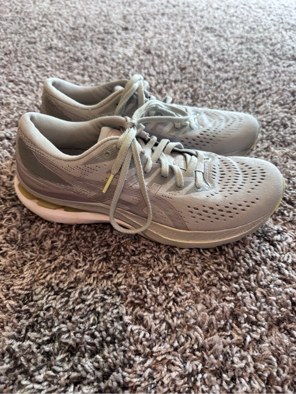 Asics Gel-Kayano 28 Women's Running Shoes Gray Lavendar FF Blast Size 8.5 - Picture 5 of 11